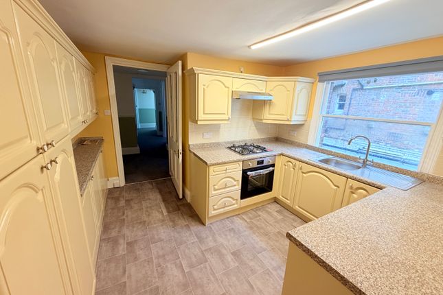 97, Marina, St Leonards-on-Sea photo 5