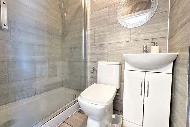 63, St. Anselms Road, Hayes photo 5