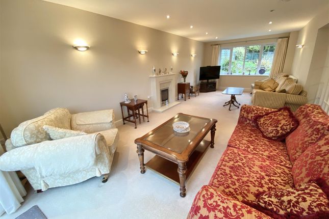 5, Lyttleton Court, Chepstow photo 2