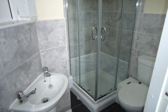 Flat 1, 56, Colwyn Road, Leeds photo 5