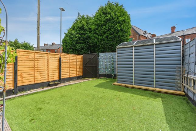 20, Parry Walk, Ashton-under-Lyne photo 4