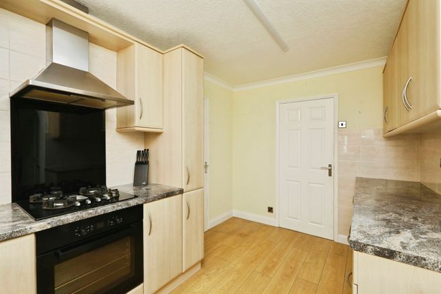 6, Old Hall Close, SHEFFIELD photo 2