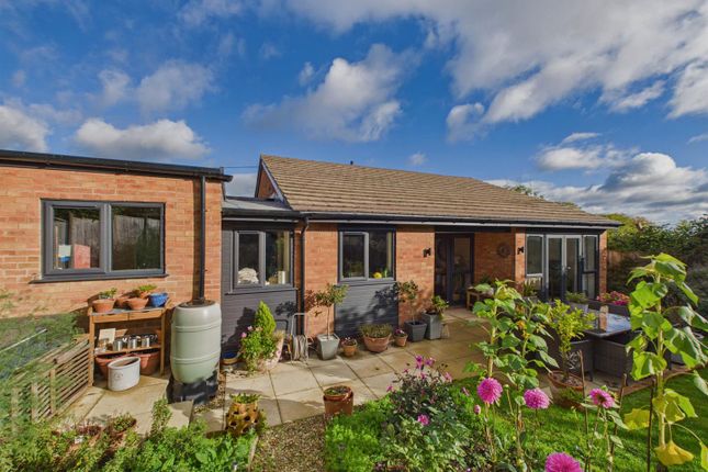 Fraser Close, Malvern photo 4