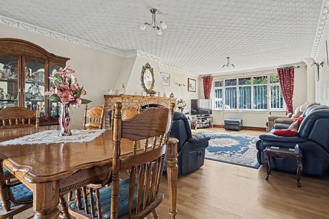 9, Sturdee Road, Leicester photo 5