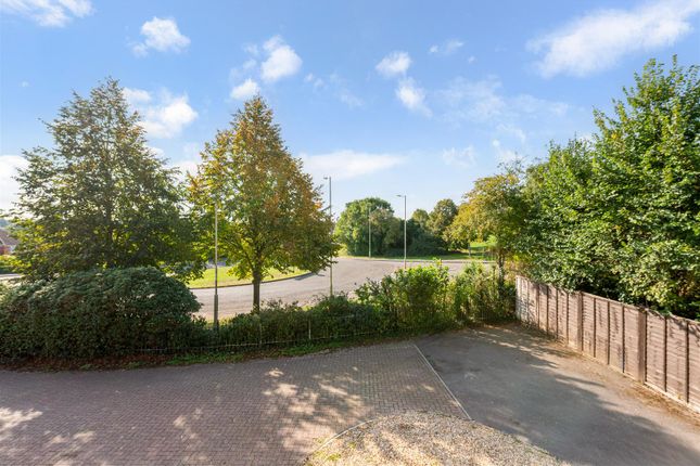 25, Moneyer Road, Hampshire photo 2
