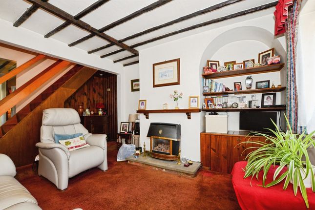 82, Waterside, Chesham photo 4