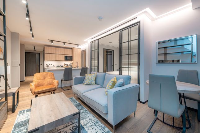 1-bed flat on Apartment 1506, The Stage Apartments, London, £799,000