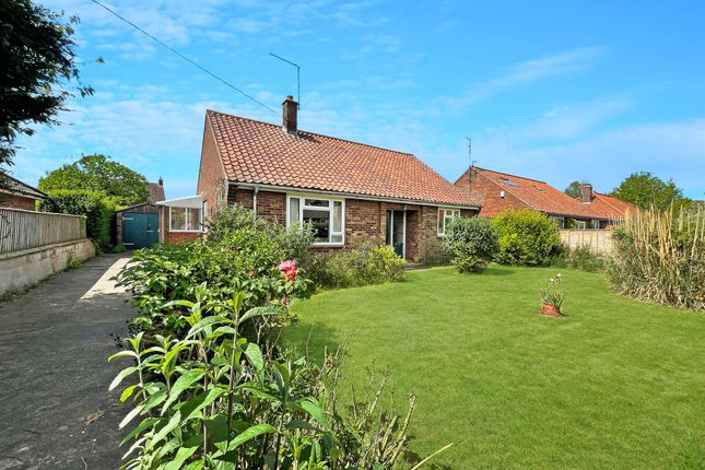 3 bed detached bungalow for sale in North Drive, Fakenham NR21