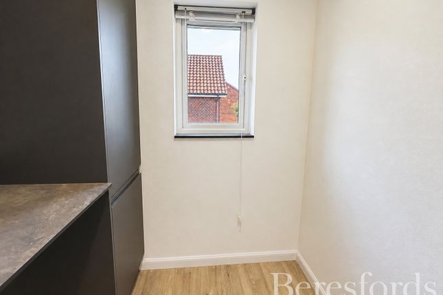 43, Hallcroft Chase, Colchester photo 4
