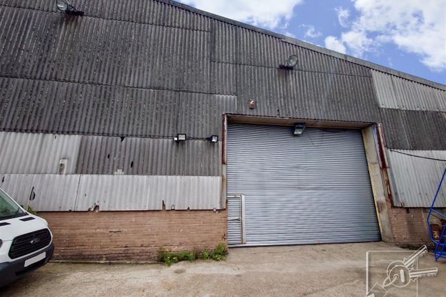 Warehouse to let in Wharf Road, Gravesend