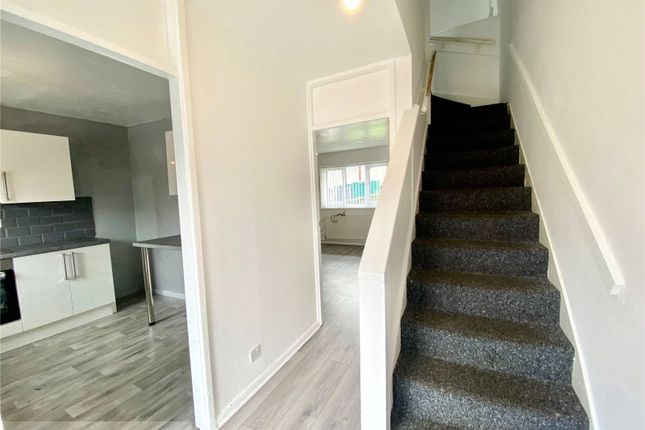 7, Orsett Close, Greater Manchester photo 2