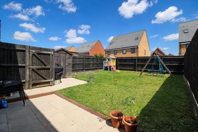60, Plumtree Drive, Harlow photo 4
