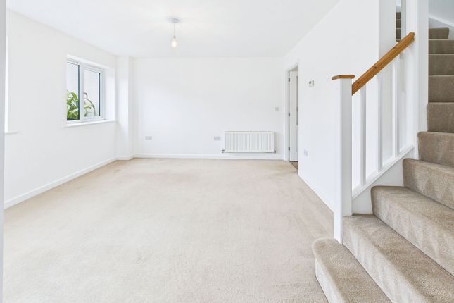 8, Parkbay Avenue, Paignton photo 3