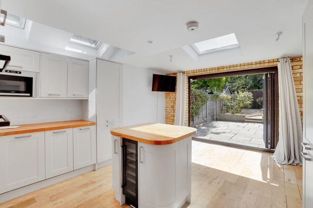 33, St. Francis Road, London photo 4