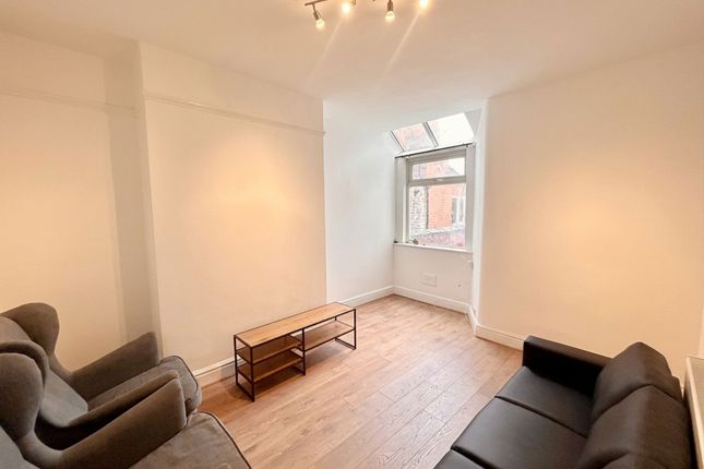 9 Kingswood Road, Manchester photo 4