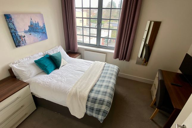 Room to rent in Southampton Street, Reading