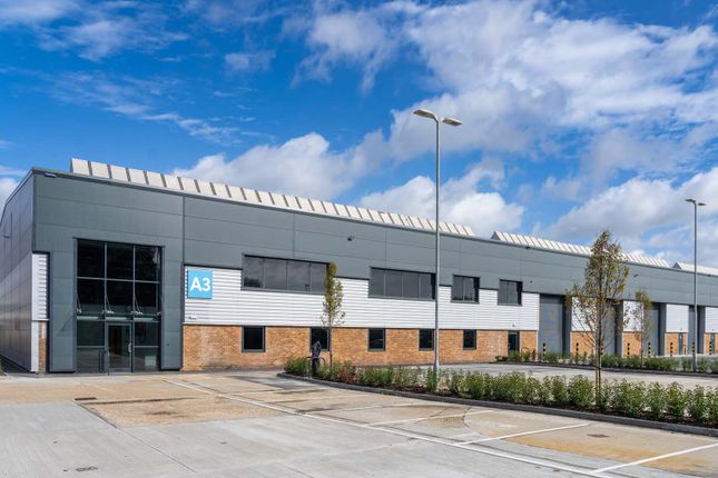 Thumbnail Warehouse to let in Unit Fleets Corner Business Park, Poole