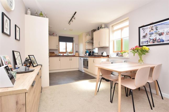 Flat for sale in Carlton Road, Redhill, Surrey