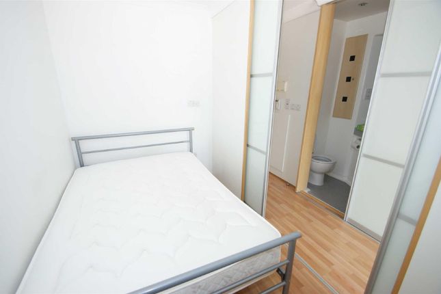 Flat to rent in Citispace, Regent Street, Leeds