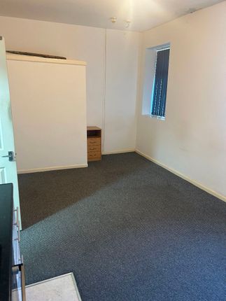 Flat to rent in Nelson Road, Blackpool