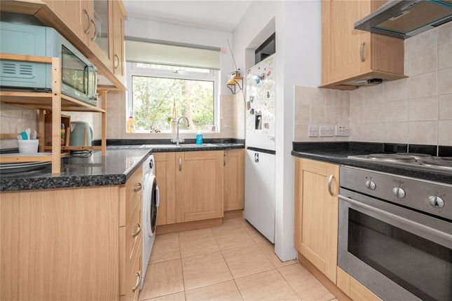 3 Cranemead Court, 43, Whitton Road, Twickenham photo 4