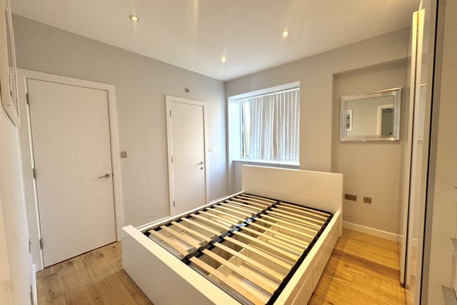 Flat 33, Union House, Hayes photo 3