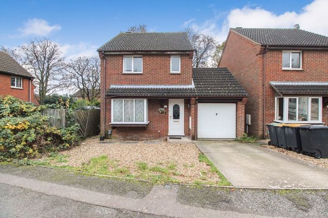 Detached house for sale in Dunkirk Close, Kempston