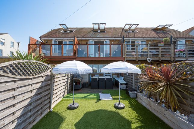 8 The Broadway, Herne Bay photo 3