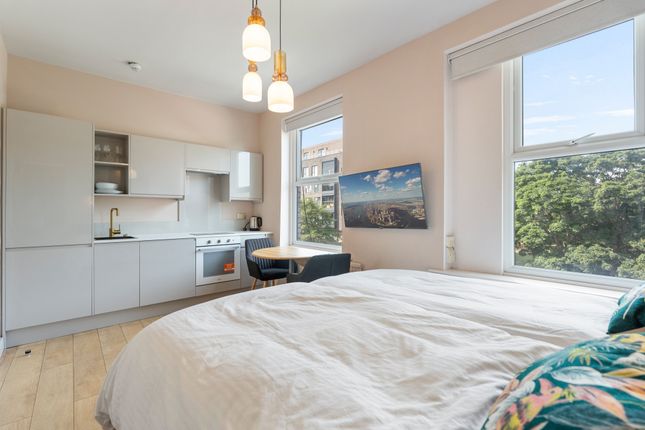 Studio flat on Studio 38, 288, Holloway Road, Holloway, £200,000