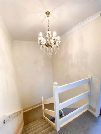 51, Featherstone Close, Nuneaton photo 5