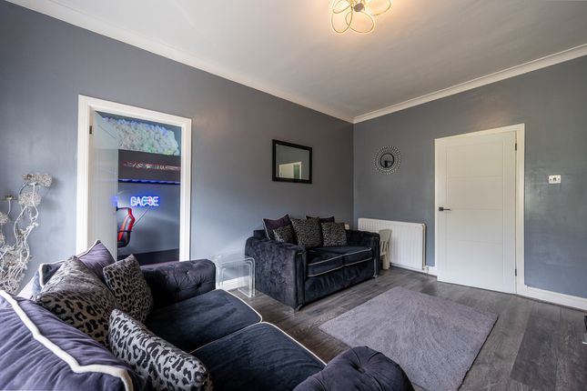 20, Croftend Avenue, Croftfoot photo 4