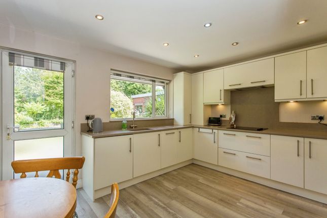 610, Preston Road, Chorley photo 4