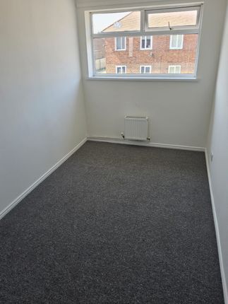 5, Wenlock Road, South Shields photo 5