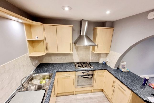 1, Camela Villas, Aldershot photo 4
