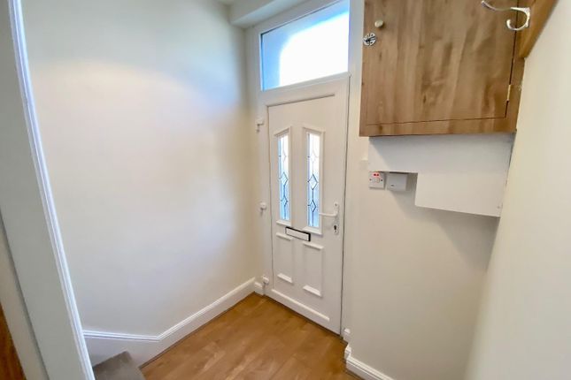 31, Thorncliffe Street, Huddersfield photo 4