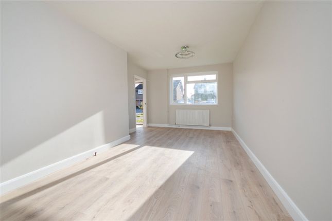 18, Stirling Road, Twickenham photo 2