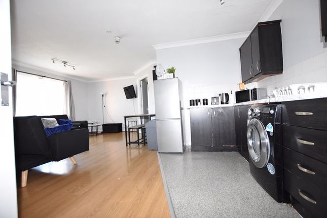 Flat to rent in Player Street, Nottingham