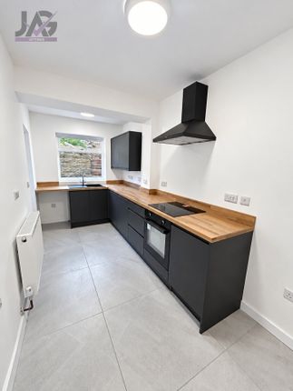 141 Shelone Road, Neath photo 5