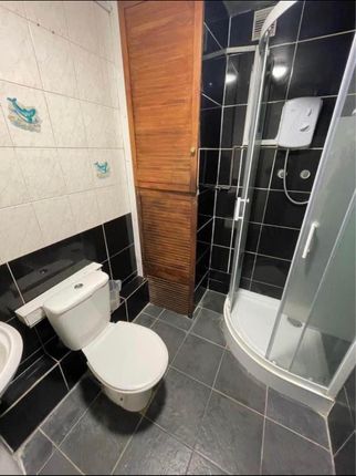 Dudley Road, Southall photo 5