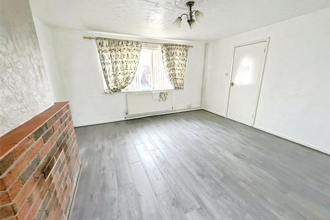 96, Kenilworth Drive, Ilkeston photo 3
