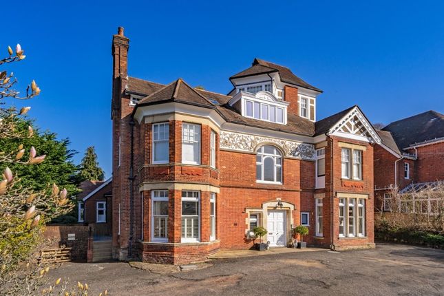 1-bed flat on Flat 3, Tunbridge Wells, £255,000