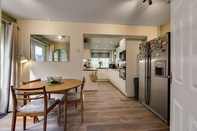 7 Beech Avenue, Stoke-On-Trent photo 2