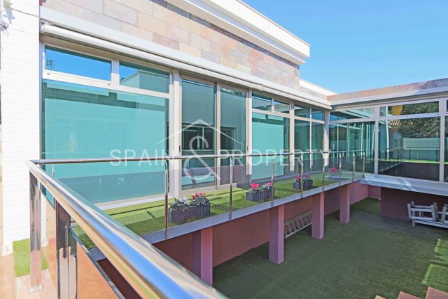 Villa for sale in Montserrat, Valencia (Province), Valencia, Spain