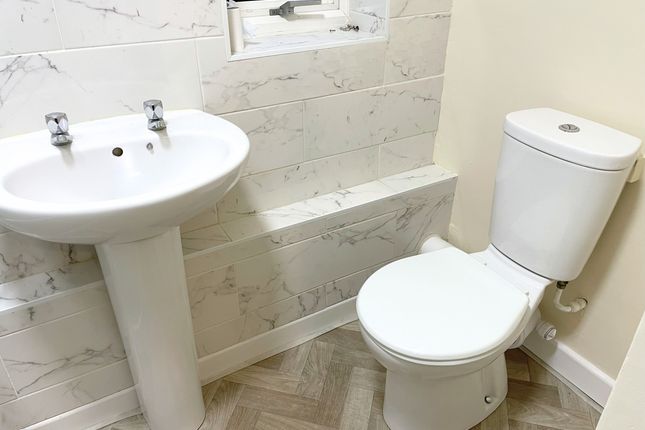 39 Barkis Road, Great Yarmouth photo 4