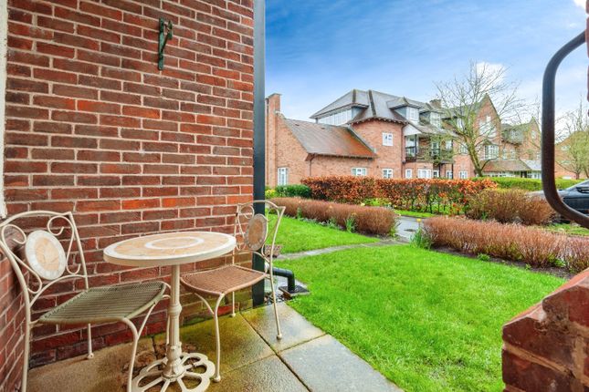 Flat for sale in The Elms, Faulkners Lane, Knutsford, Cheshire