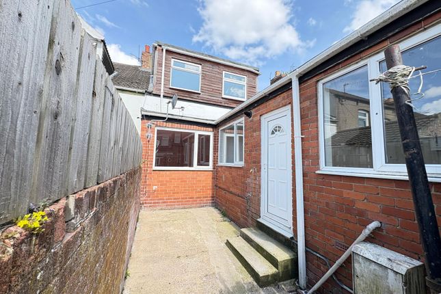 3 Bedroom Terraced For Rent