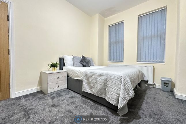 Thumbnail Room to rent in Aylcliffe Grove, Longsight, Manchester