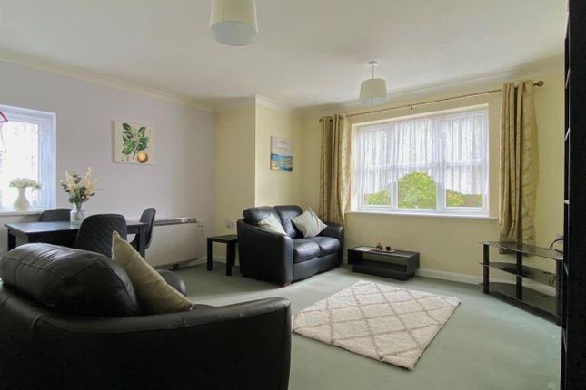 Flat 31, Regents Court, West Street, Gravesend photo 2