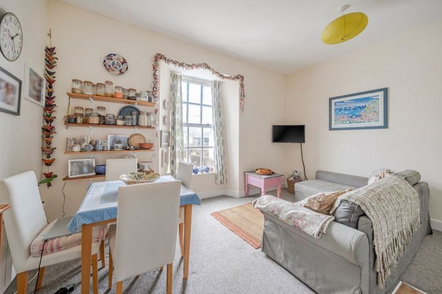 Trelew House, 10,Flat 4, Cape Cornwall Street, Penzance photo 2