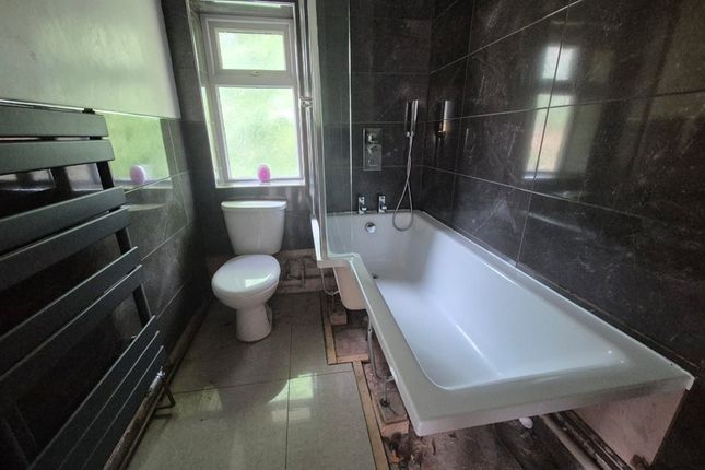 9, Belthorne Avenue, MANCHESTER photo 4